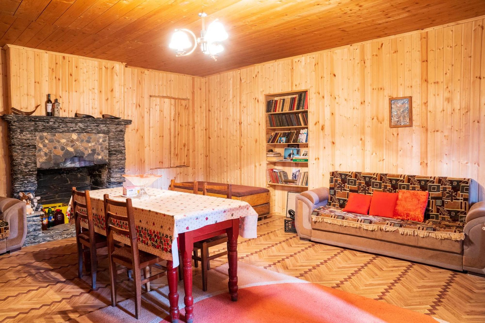 Guesthouse Svani Ushguli Extérieur photo