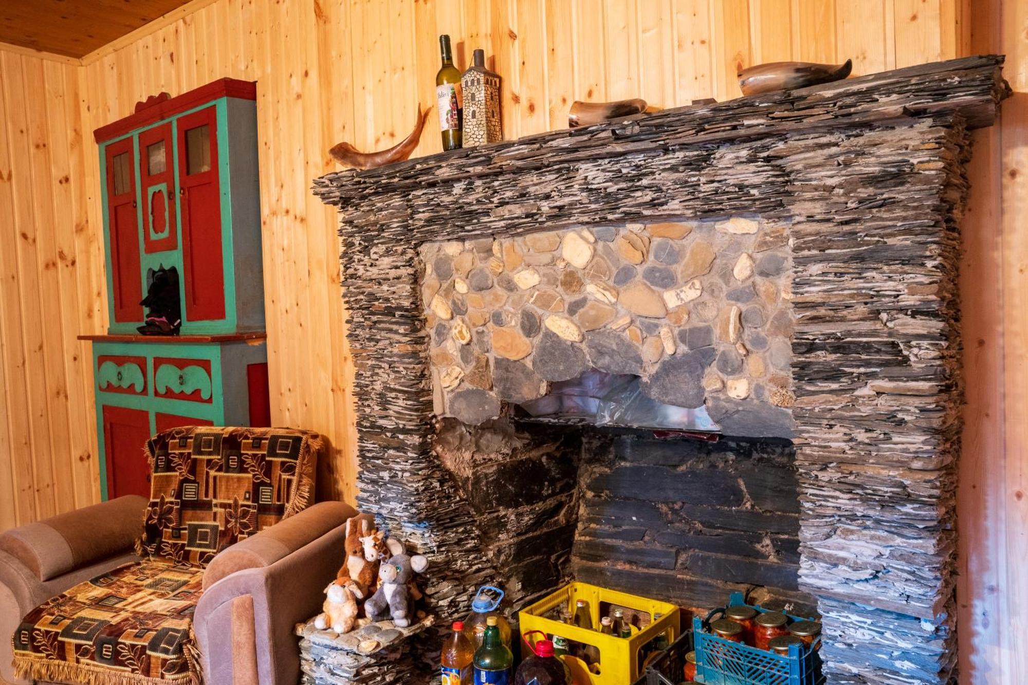 Guesthouse Svani Ushguli Extérieur photo
